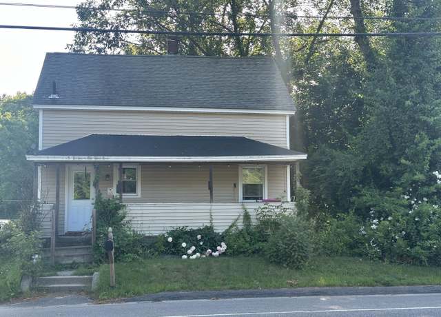 Property at 507 Riverside Dr, Auburn, ME 04210, 4 beds, 2 baths