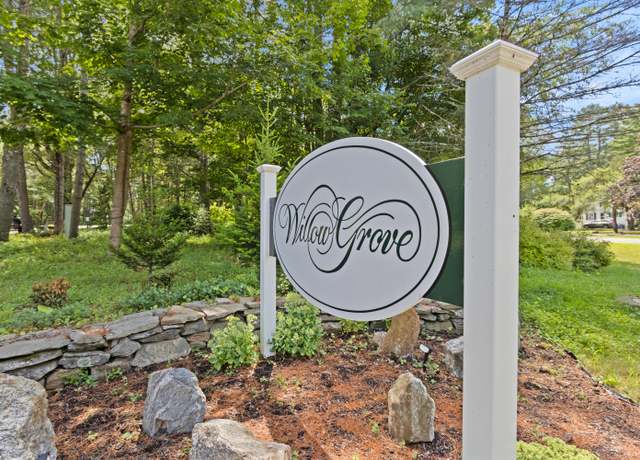 Property at 7 Willow Grove Rd #7, Brunswick, ME 04011, 3 beds, 2 baths