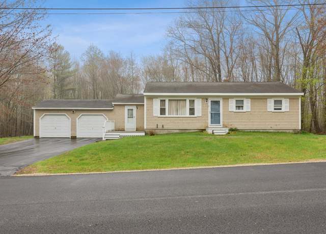 Property at 8 Plummer Ln, Kennebunk, ME 04043, 3 beds, 1 bath
