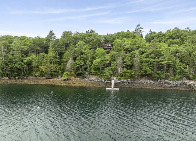 Property at 127 Appalachee Rd, Boothbay Harbor, ME 04538, 3 beds, 3 baths
