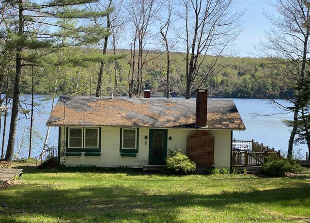 Property at 19 Woodland Dr, Lincoln, ME 04457, 2 beds, 1 bath