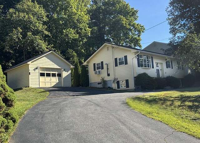 Property at 105 Windsor Ave, Augusta, ME 04330, 3 beds, 1 bath