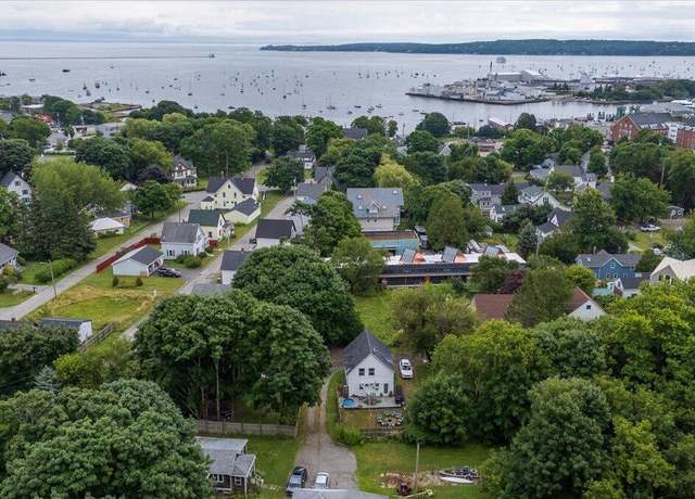 Property at 12 Gay St Pl, Rockland, ME 04841, 2 beds, 1.5 baths