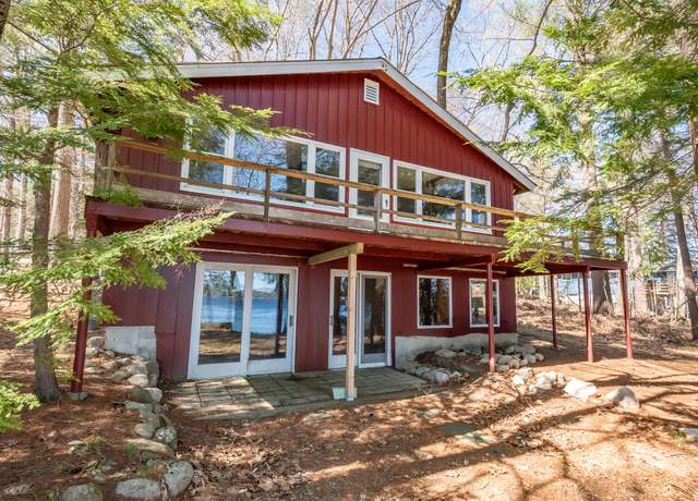 Property at 54 Papoose Island Rd, Raymond, ME 04071, 3 beds, 1 bath