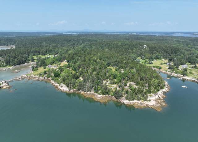 Property at 205 Young Rd, Vinalhaven, ME 04863, 3 beds, 1 bath