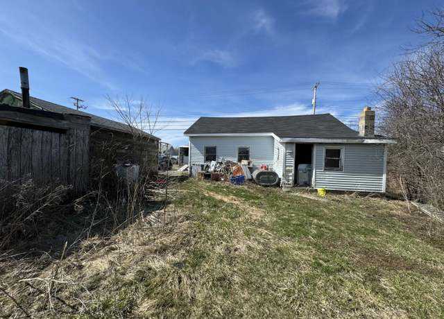 Property at 160 New County Rd, Rockland, ME 04841, 2 beds, 1 bath