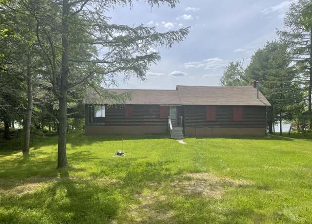 Property at 15 Mill Rd, Jackman, ME 04945, 1 bed, 1 bath