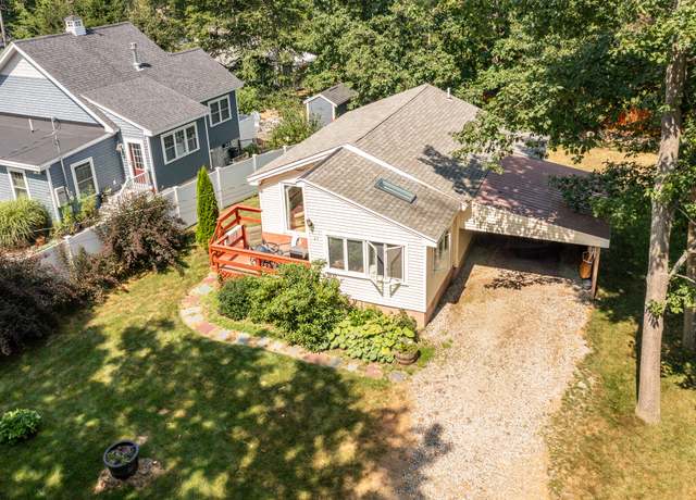 Property at 23 Skylark Ln, York, ME 03909, 2 beds, 1 bath