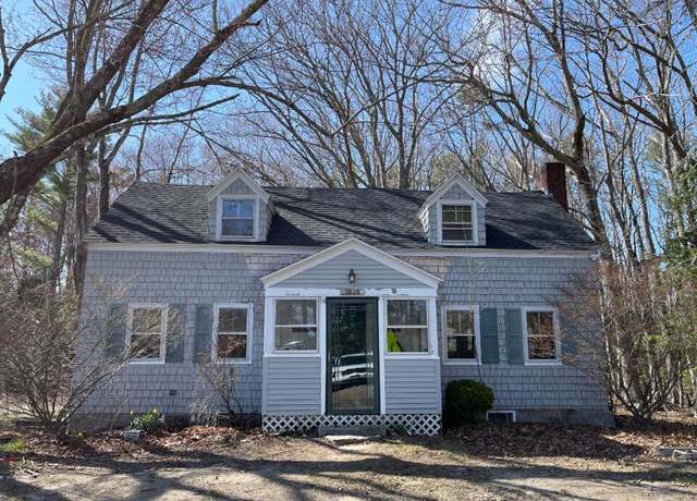 Property at 14 Ash Swamp Rd, Scarborough, ME 04074, 3 beds, 1 bath