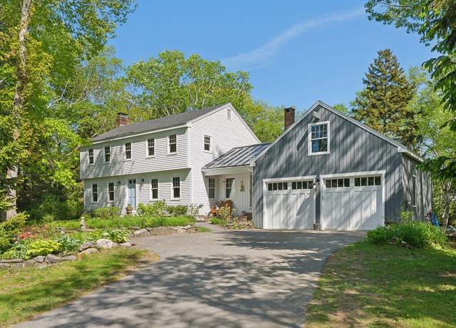 Property at 26 Hunts Point Rd, Cape Elizabeth, ME 04107, 4 beds, 2.5 baths