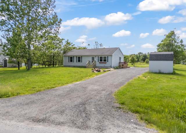 Property at 112 Lincoln St, Richmond, ME 04357, 3 beds, 2 baths