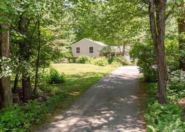 Property at 167 Center Rd, Gray, ME 04039, 2 beds, 1 bath