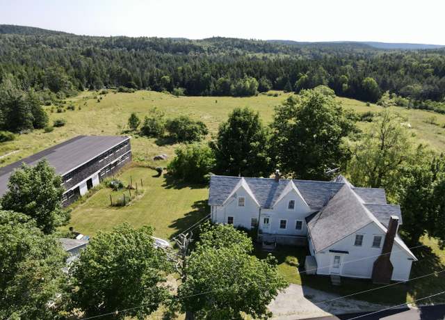 Property at 949 Cape Rosier Rd, Brooksville, ME 04642, 4 beds, 1 bath