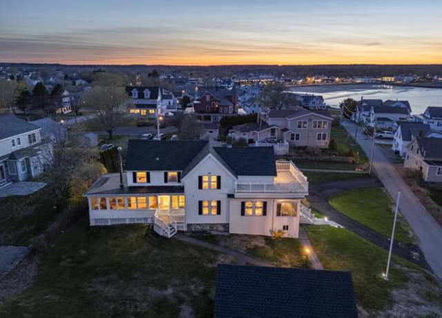 Property at 17 Bank Rd, York, ME 03909, 6 beds, 3.5 baths