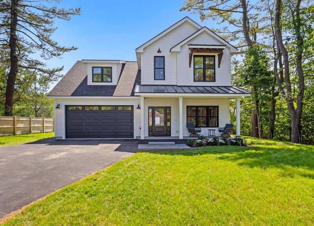 Property at 300 North Rd, Yarmouth, ME 04096, 5 beds, 3 baths