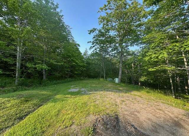 Property at 35 Spring Mountain Dr, Rockport, ME 04856