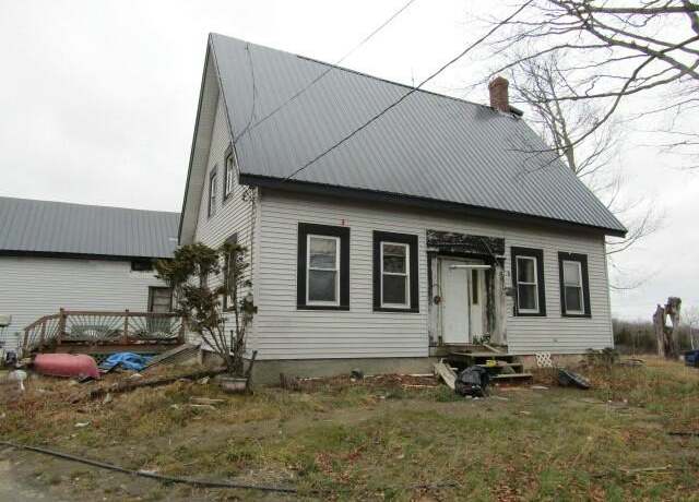 Property at 281 St Albans Rd, Corinna, ME 04928, 4 beds, 1 bath