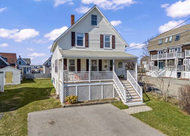 Property at 26 Broadway, York, ME 03909, 3 beds, 1.5 baths