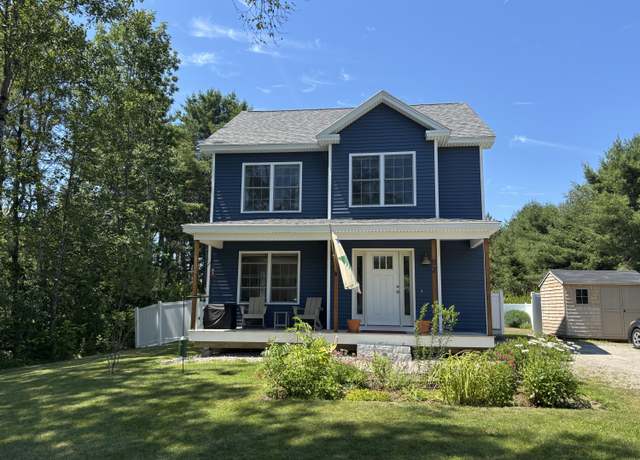 Property at 82 Tree Farm Rd, Brunswick, ME 04011, 3 beds, 2 baths