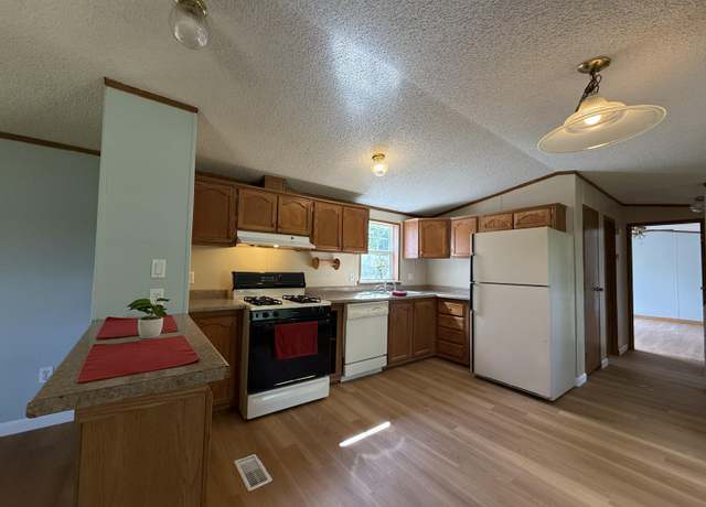 Property at 15 Micheals Way, Paris, ME 04281, 2 beds, 2 baths
