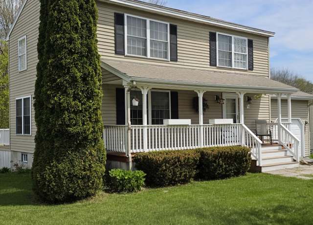 Property at 95 Racine Ave, Portland, ME 04103, 3 beds, 2.5 baths