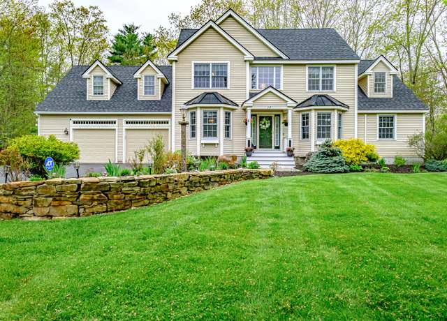 Property at 10 Hidden Creek Dr, Scarborough, ME 04074, 4 beds, 3.5 baths