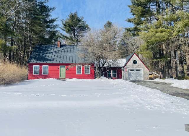Property at 16 Ridge Rd, Waterville, ME 04901, 3 beds, 2 baths