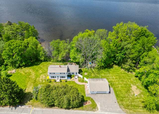 Property at 1074 Lakeview Dr, China, ME 04358, 4 beds, 2 baths