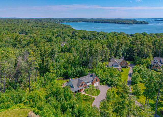 Property at 31 Maeves Way, Cumberland, ME 04110, 3 beds, 2.5 baths
