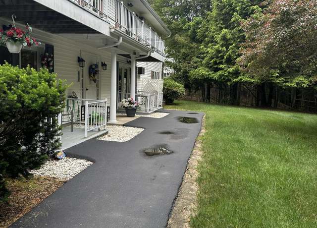 Property at 72 Smith St #3, Augusta, ME 04330, 2 beds, 2 baths