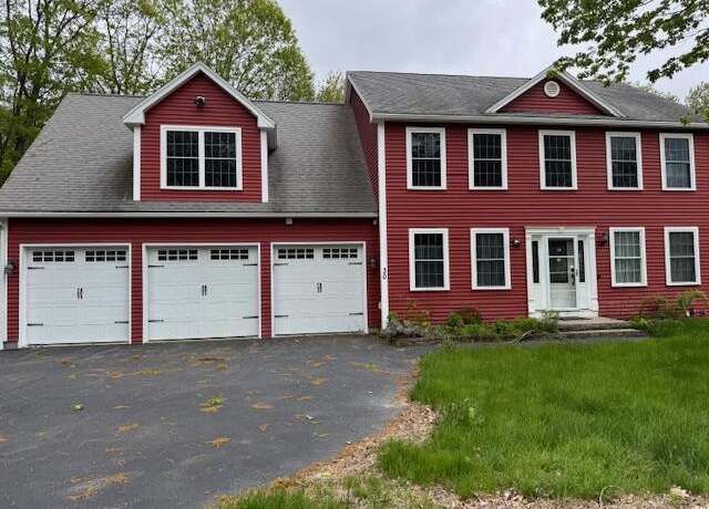 Property at 30 Hubbard St, Saco, ME 04072, 5 beds, 3.5 baths