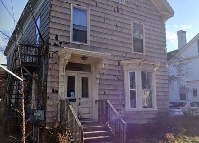 Property at 10 Walker St, Portland, ME 04102, 7 beds, 5 baths