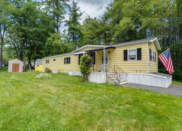 Property at 16 Imperial Dr, Eliot, ME 03903, 2 beds, 1 bath