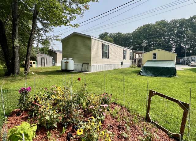 Property at 29 Sabattus Creek Dr, Lisbon, ME 04250, 2 beds, 2 baths