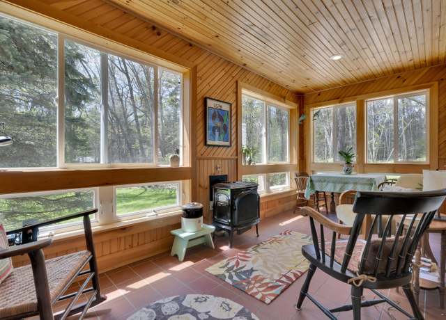 Property at 241 Old Stage Rd, Arrowsic, ME 04530, 3 beds, 2 baths