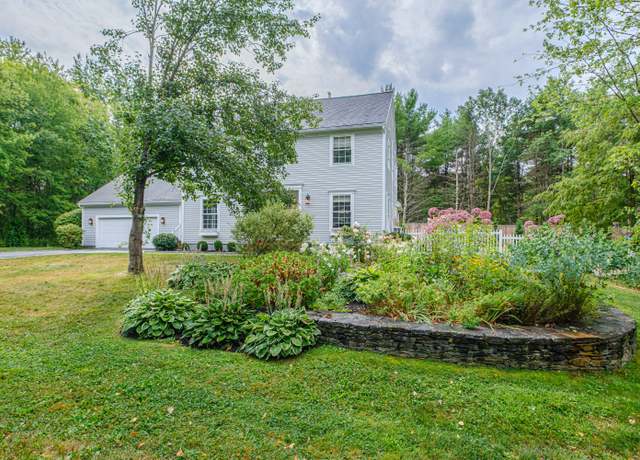 Property at 1 Geary Way, Falmouth, ME 04105, 3 beds, 2.5 baths