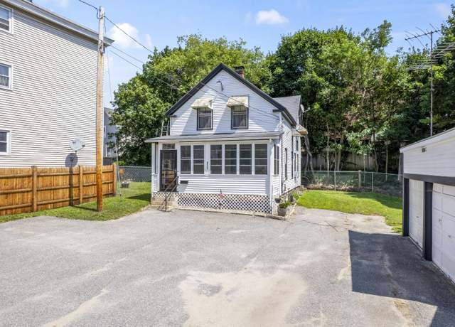 Property at 177 Oak St Unit R, Lewiston, ME 04240, 3 beds, 2 baths