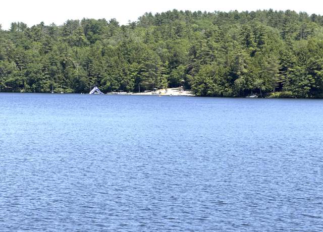 Property at 107 Haskell Ave, Raymond, ME 04071, 2 beds, 1 bath
