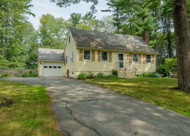 Property at 14 Bouchard Dr, Brunswick, ME 04011, 3 beds, 2 baths