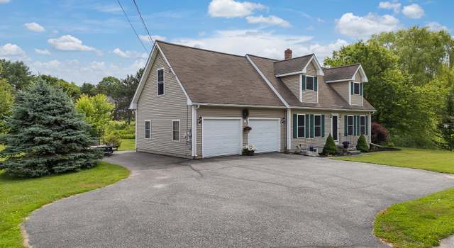 Photo of 38 Fairview Ave, Auburn, ME 04210