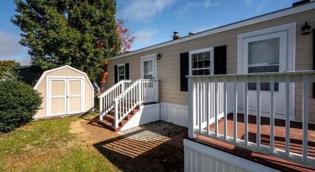 Photo of 59 Blackberry Pl, Kittery, ME 03904