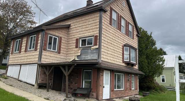 Photo of 706 Crescent Ave, Rumford, ME 04276