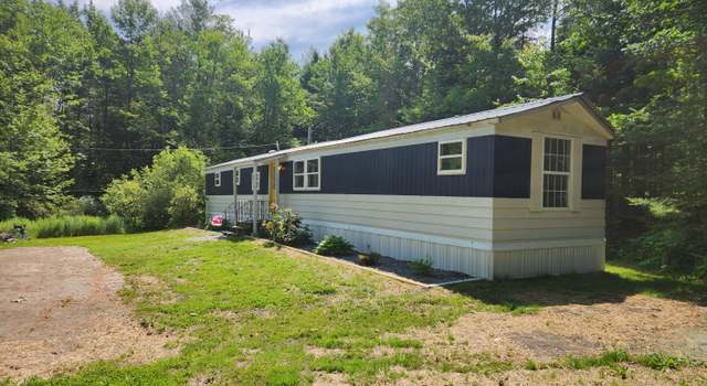Photo of 37 Wings Mills Rd, Readfield, ME 04355