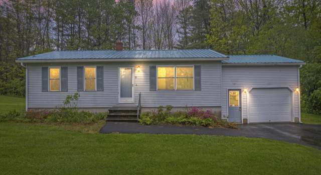 Photo of 33 Mclaughlin Cir, Chelsea, ME 04330