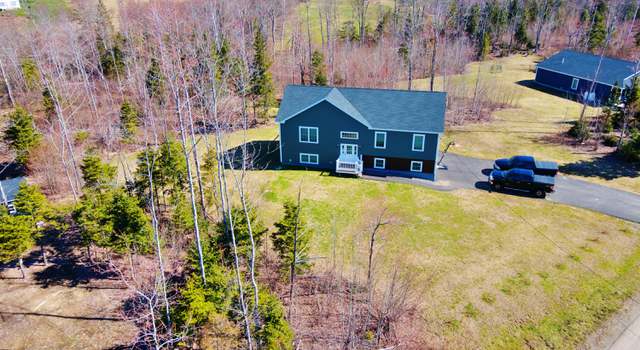 Photo of 42 Lindsay Dr, Levant, ME 04456