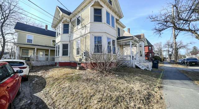 Photo of 302-304 Center St, Bangor, ME 04401