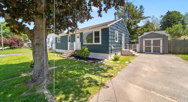 Photo of 124 Cleveland Cir, South Portland, ME 04106