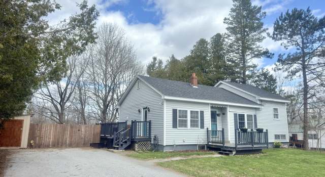 Photo of 16 Kennebec Rd, Hampden, ME 04444