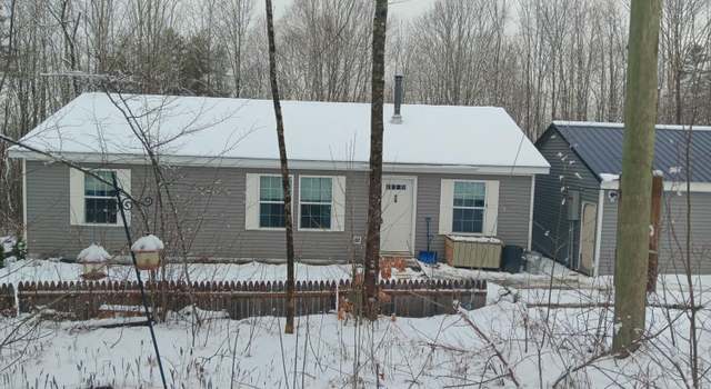 Photo of 16 Pleasant Dr, Nobleboro, ME 04555