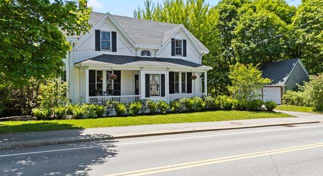 Photo of 36 Scott Dyer Rd, Cape Elizabeth, ME 04107